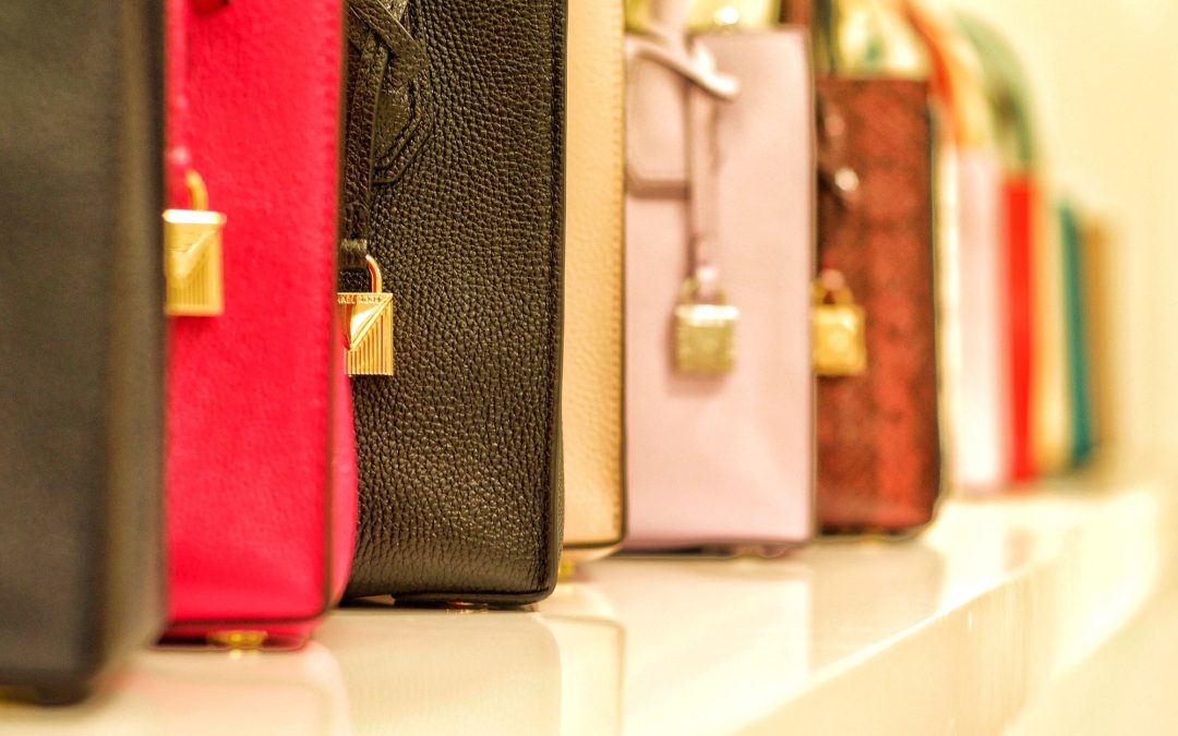 Why Handbags Are Essential and How to Pair Them with Different Outfits